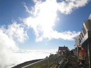 ��i�R������̉_�C