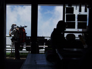 ��i�R����